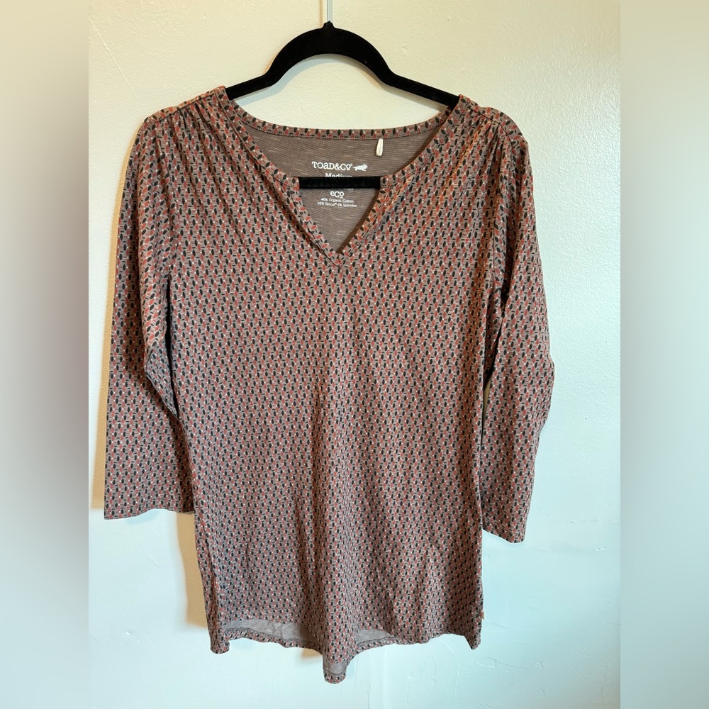 Toad & Co women's tunic style shirt. Size medium.